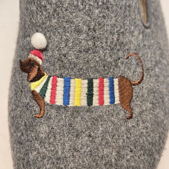 Talbots Ryan Gray Flannel Novelty Loafers with Holiday Dachshund Dog - Size 9W - Picture 4 of 11